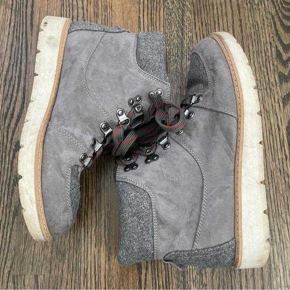 Austin Trading Co. gray lace up boots size 8.5 - Picture 6 of 9
